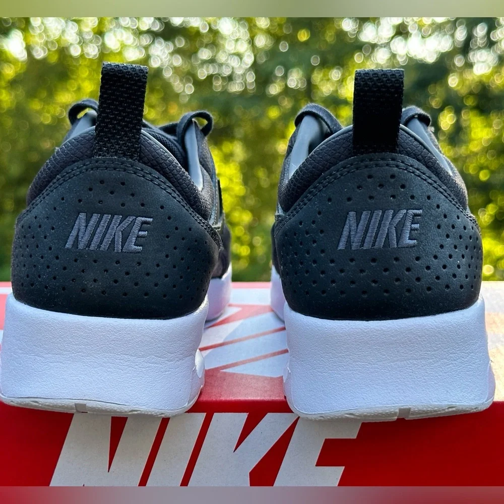 Nike Air Max Thea Leather (Black / White) Casual Sneaker NEW Fits Youth 6 | 6.5